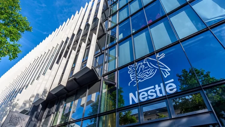 Sữa bột Nestlé: Những điều phụ huynh thường tìm hiểu trước khi mua